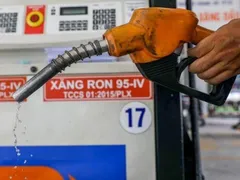 Giá xăng trong nước tăng lần thứ 5 liên tiếp lên mức cao kỷ lục trong vòng 7 năm qua