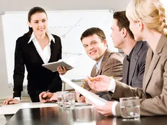Thời trang của người phụ nữ thành đạt trông như thế nào?