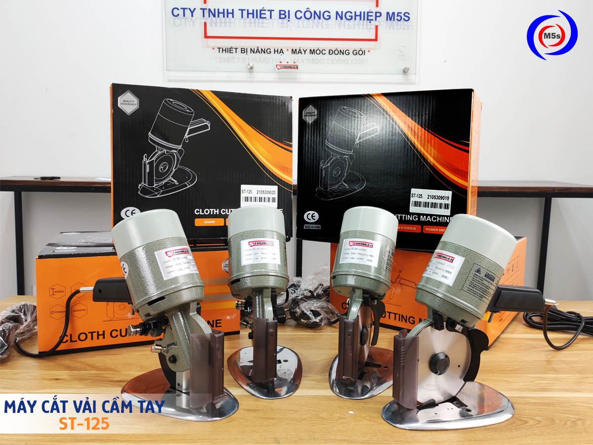 Máy cắt vải cầm tay Stronger ST-125 Máy cắt vải cầm tay Stronger ST-125