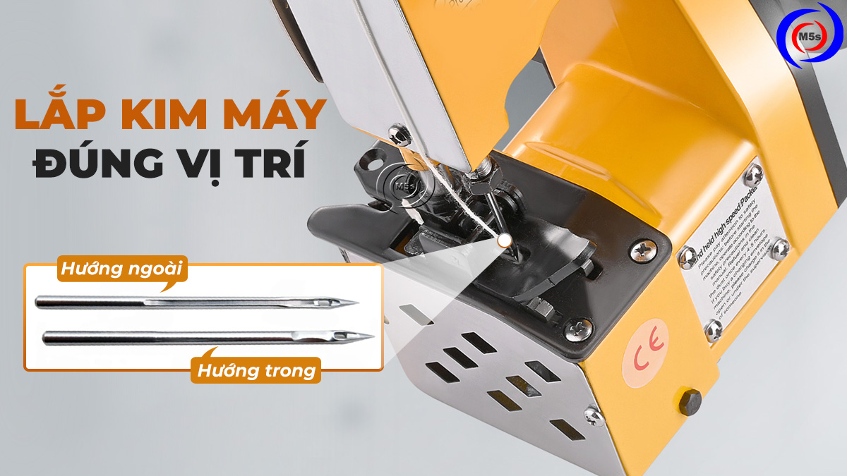 Lắp kim may bao vào đúng vị trí Lắp kim may bao vào đúng vị trí