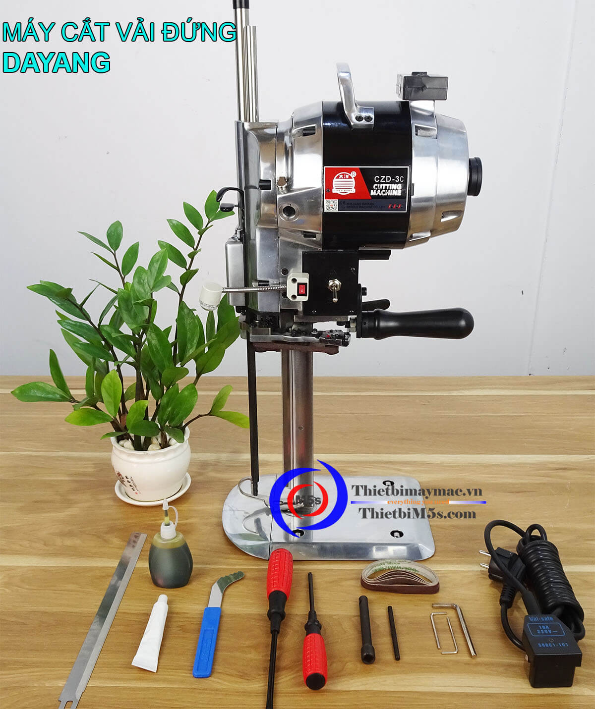 Máy cắt vải đứng Dayang Máy cắt vải đứng Dayang