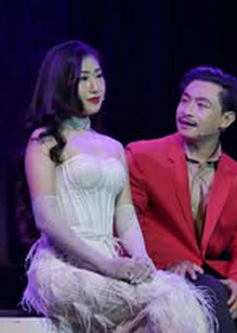 Nhạc kịch: Nhưng Kẻ Dị Mông Mơ