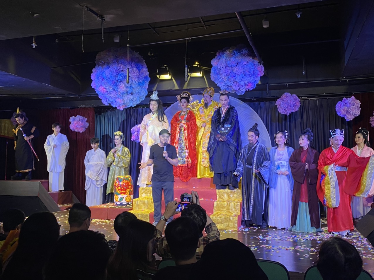 bí mật cẩm tú đài