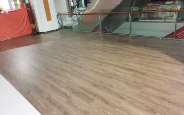 Giá làm sàn nhựa giả gỗ tại Thái Bình