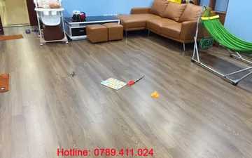 Giá thi công sàn nhựa giả gỗ tại Hà Nội