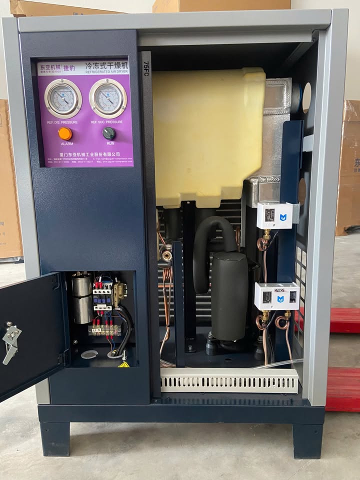 máy sấy khí ED-75FC