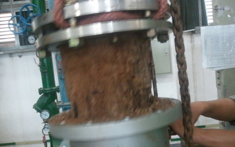 két giải nhiệt bằng nước