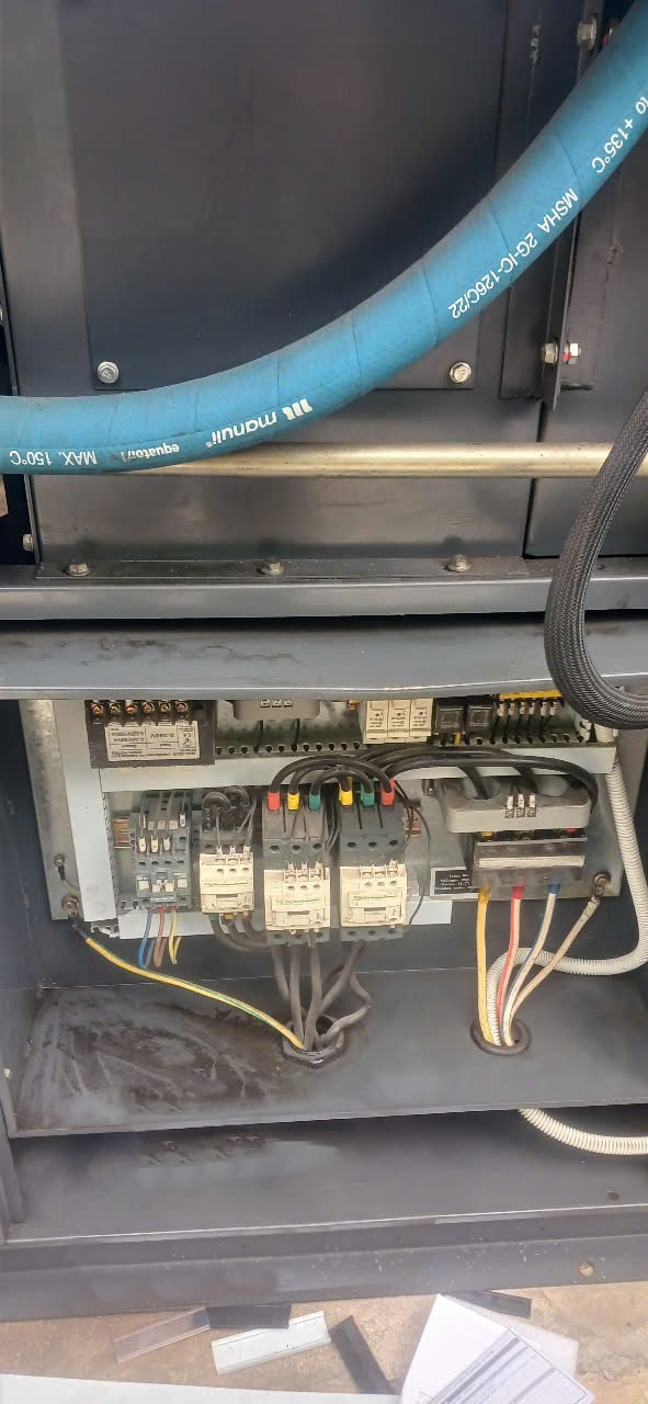 cấp nguồn máy nén khí