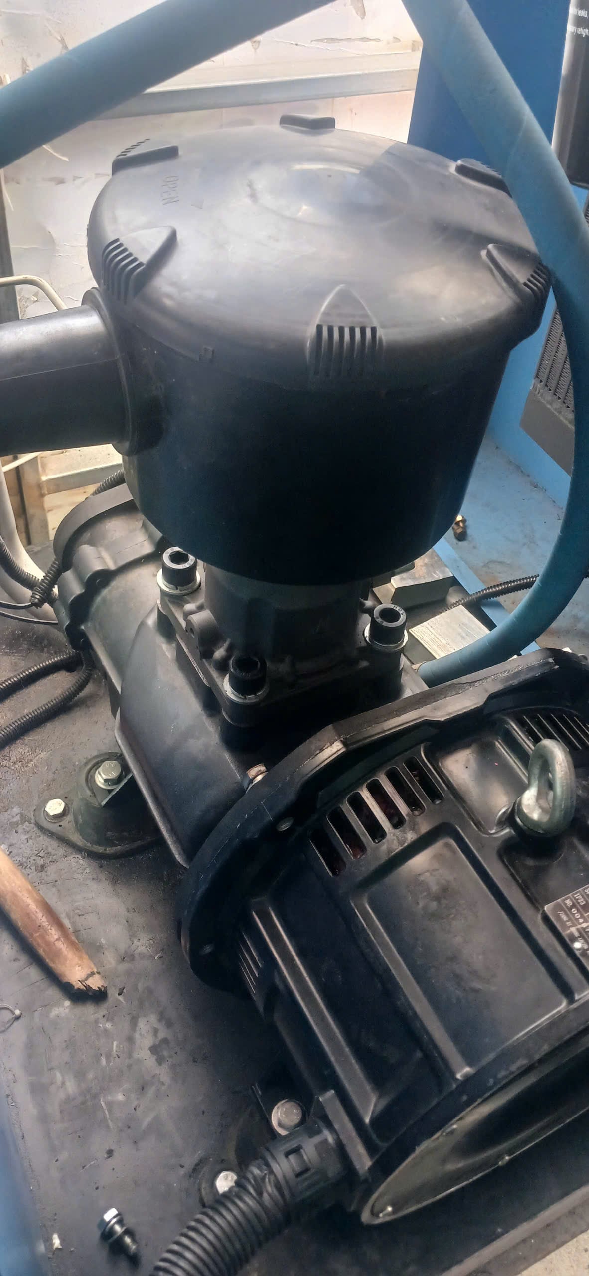 sửa chữa motor máy nén khí trục vít