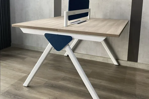 Vách ngăn bàn làm việc sắt +vải :VN-01