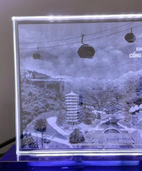 Kỷ Niệm Chương Pha lê 2D - Quà tặng Công Ty