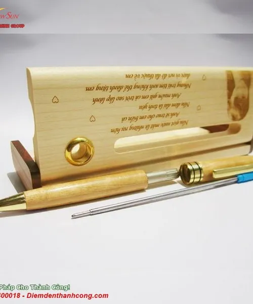 Bút Gỗ Khắc Tên Quà Tặng, bút ký khắc tên (2)