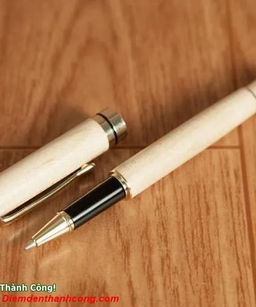 Bút Gỗ Khắc Tên Quà Tặng,  bút ký khắc tên