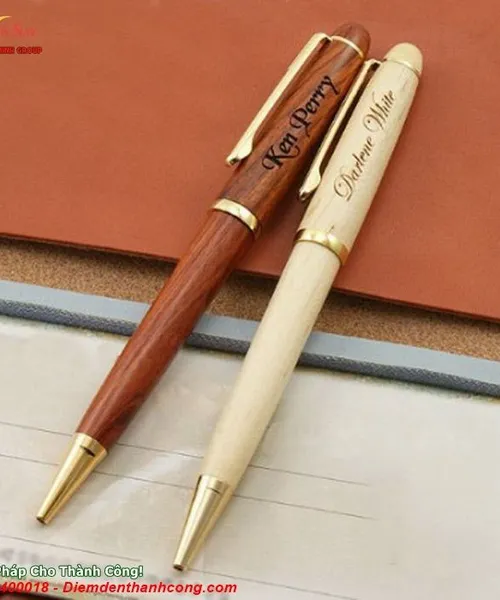 Bút Gỗ Khắc Tên Quà Tặng, bút ký khắc tên (2)