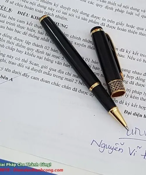 Bút Kim Loại Khắc Tên Tự Tin