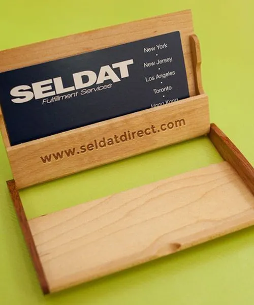 Hộp đựng name card gỗ khắc tên