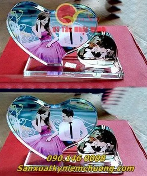 Pha lê Thủ tinh in hình trái tim đôi,  Kỷ niệm chương pha lê thủy tinh nhận in lẻ lấy trong ngày
