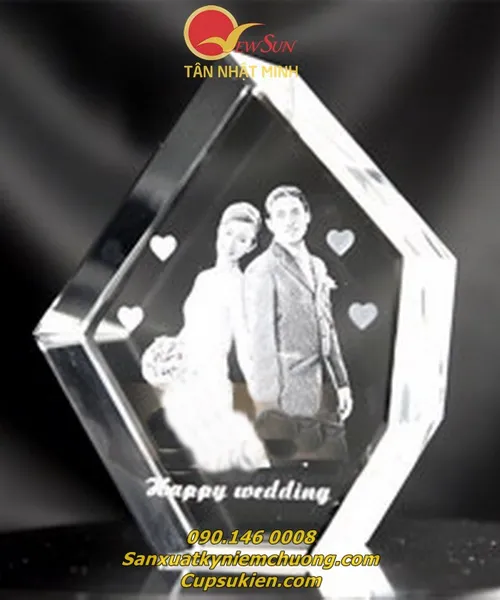 Pha lê hình Đa giác - Khắc pha lê 3D, 2D