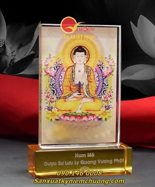 Pha lê thủy tinh in hình Phật,  Kỷ niệm chương pha lê thủy tinh nhận in lẻ lấy trong ngày