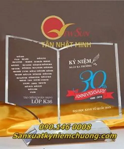 Kỷ niệm chương, Kỷ niệm chương trường học