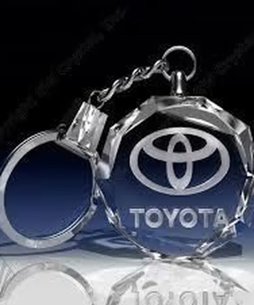 Móc khóa pha lê thương hiệu cty