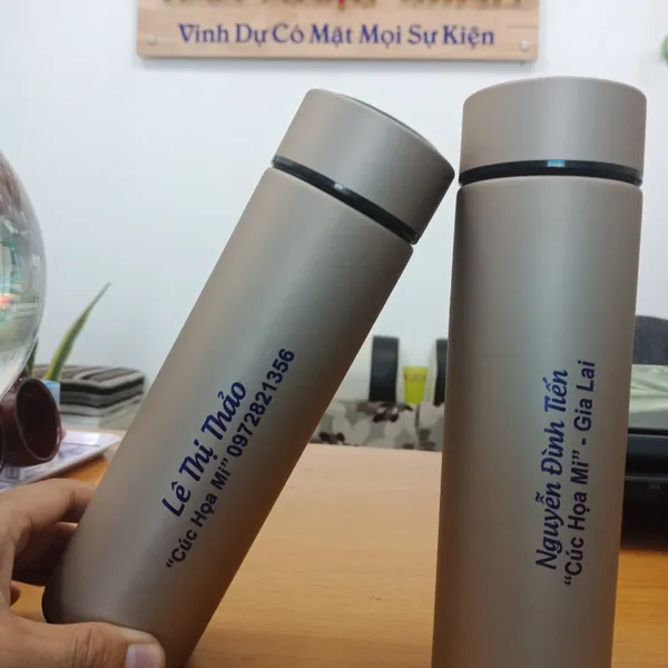 bình giữ nhiệt khắc tên, Bình giữ nhiệt làm quà tặng, in ấn logo công ty 1