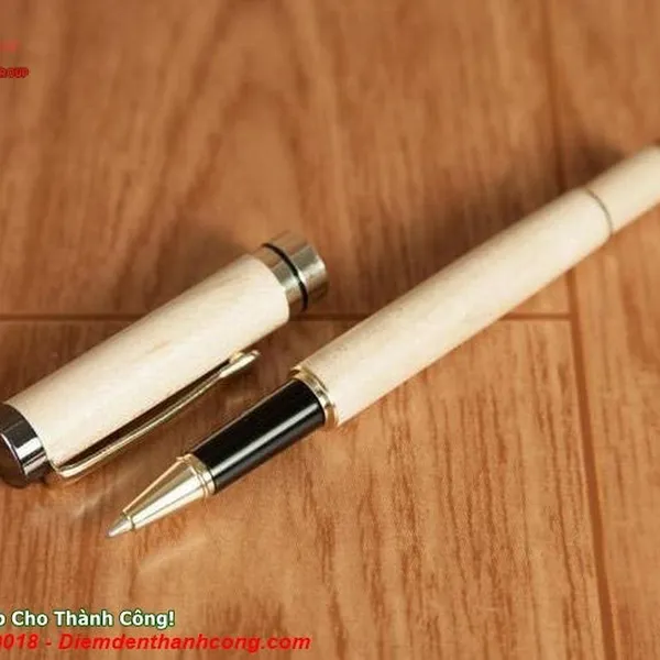 Bút Gỗ Khắc Tên Quà Tặng,  bút ký khắc tên