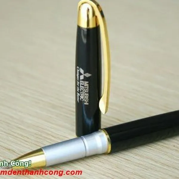 Bút Kim Loại Khắc Tên Mới Lạ,  Bút ký khắc tên