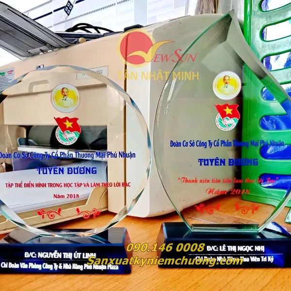 Kỷ niệm chương, Kỷ niệm chương trường học