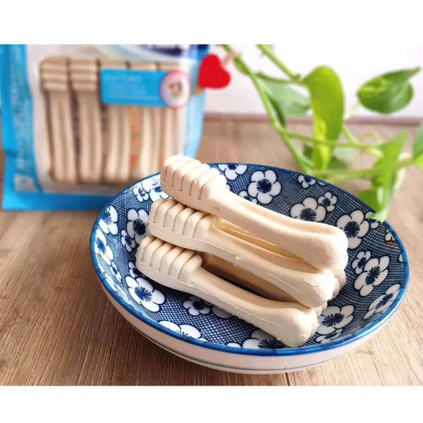 Xương Orgo Hight Calcium Milk là đồ ăn vặt hoặc bánh thưởng cho chó