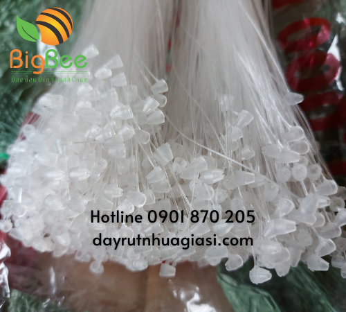 Ti xỏ, dây treo nhãn mác cung cấp tại Thu Hồng