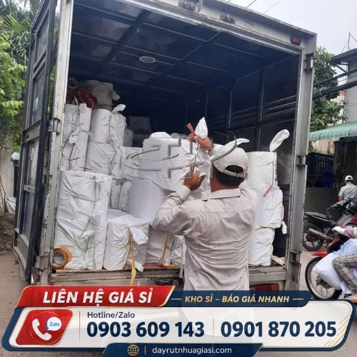 Băng keo trong cuộn lớn Băng keo trong