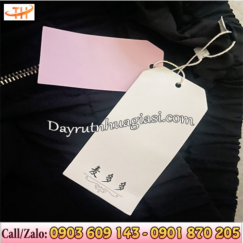 Dây treo nhãn mác quần áo tiện lợi Dây treo nhãn mác quần áo tiện lợi