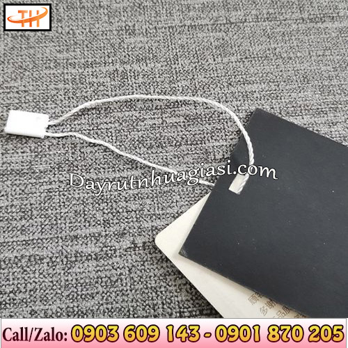 Dây dù gắn mác tiện lợi Dây dù gắn mác tiện lợi