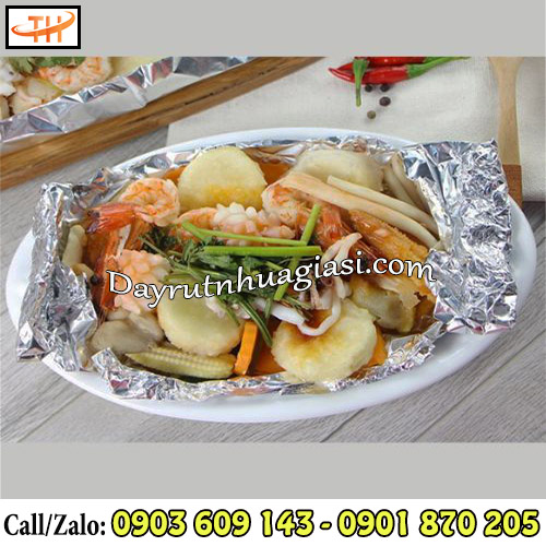 Giấy bạc nướng sử dụng an toàn, tiện lợi Giấy bạc nướng sử dụng an toàn, tiện lợi