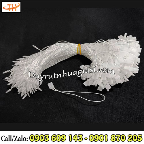Dây dù gắn tag sử dụng nhanh, an toàn Dây dù gắn tag sử dụng nhanh, an toàn