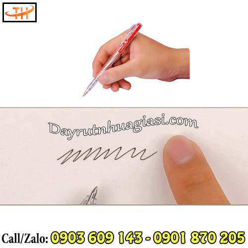 Bút bi tl-027 cho ra mực viết đều đẹp Bút bi tl-027 cho ra mực viết đều đẹp
