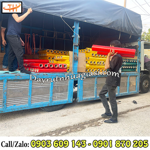 Màng PE quấn hàng được mua số lượng lớn tại Thu Hồng Màng PE quấn hàng được mua số lượng lớn tại Thu Hồng