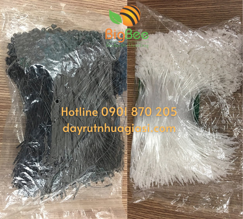 Đạn xỏ màu trắng và màu đen tại Bình Chánh