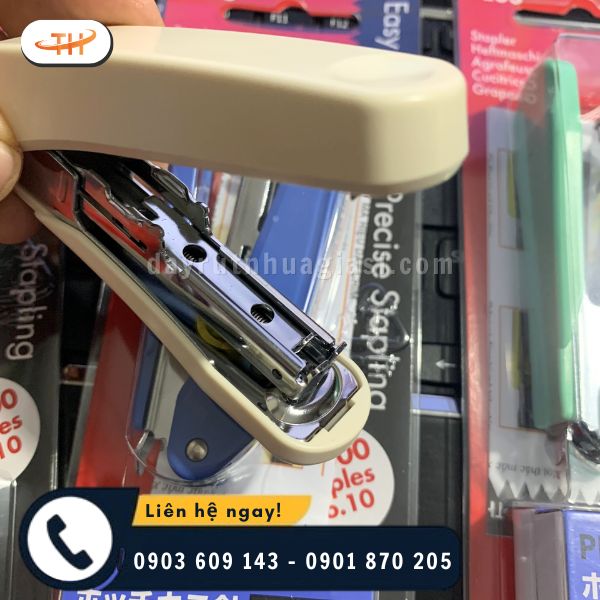 Bấm kim số 10 thay kim nhanh, thao tác đơn giản Bấm kim số 10 thay kim nhanh, thao tác đơn giản