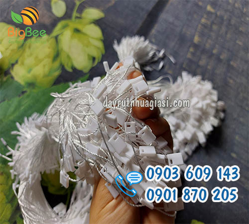 Giá sỉ rẻ dây dù gắn xỏ mác thời trang tại Bình Dương