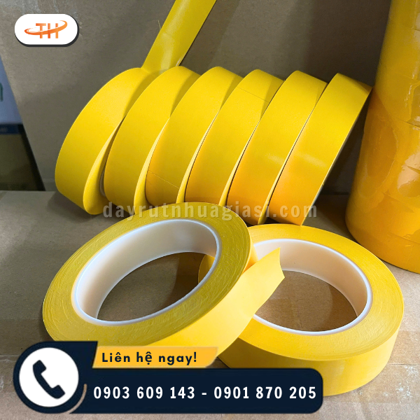 Băng keo dán nền làm từ chất liệu PVC dẻo dai, bám chắc Băng keo dán nền làm từ chất liệu PVC dẻo dai, bám chắc