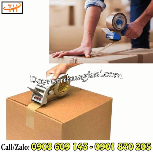 Băng keo đục bám dính cực tốt trên bề mặt carton Băng keo đục bám dính cực tốt trên bề mặt carton
