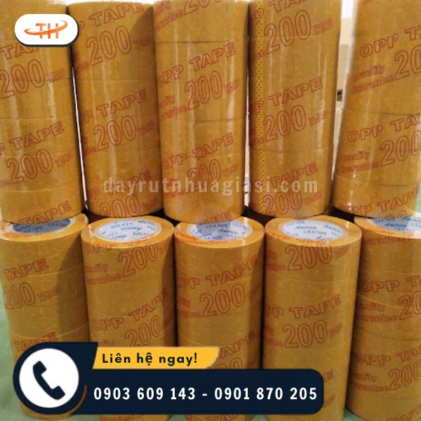 Băng keo đục là sản phẩm thiết yếu trong đóng gói hàng hóa Băng keo đục là sản phẩm thiết yếu trong đóng gói hàng hóa