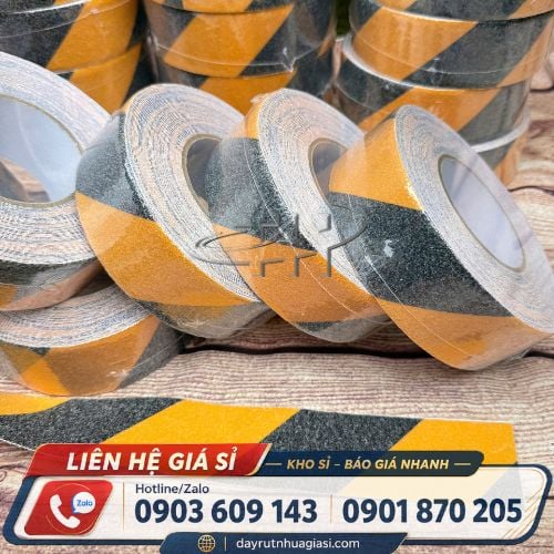 Băng keo nhám chống trượt Băng keo nhám chống trượt