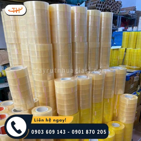 Băng keo trong suốt với độ dài chuẩn Băng keo trong suốt với độ dài chuẩn