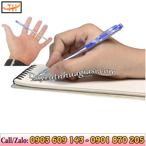 Bút bi Thiên Long sử dụng đơn giản, tiện lợi Bút bi Thiên Long sử dụng đơn giản, tiện lợi