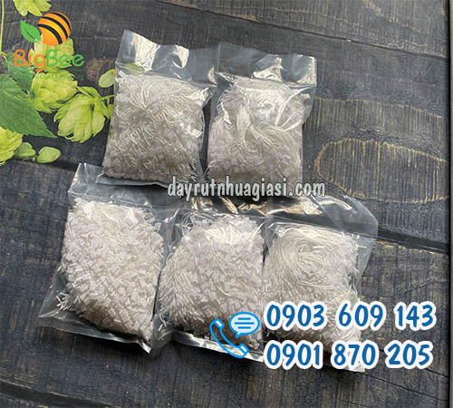 Dây chỉ dù màu trắng gắn mác giá bán rẻ nhất tại TP.HCM