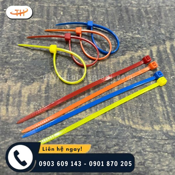 Dây được làm từ nhựa dẻo, răng cưa ăn chắc Dây được làm từ nhựa dẻo, răng cưa ăn chắc