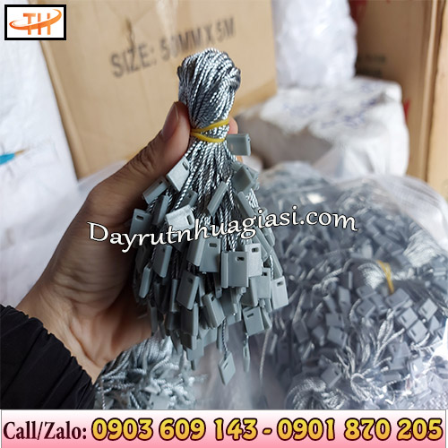 Dây dù gắn tag quần áo sỉ rẻ tận xưởng Dây dù gắn tag quần áo sỉ rẻ tận xưởng
